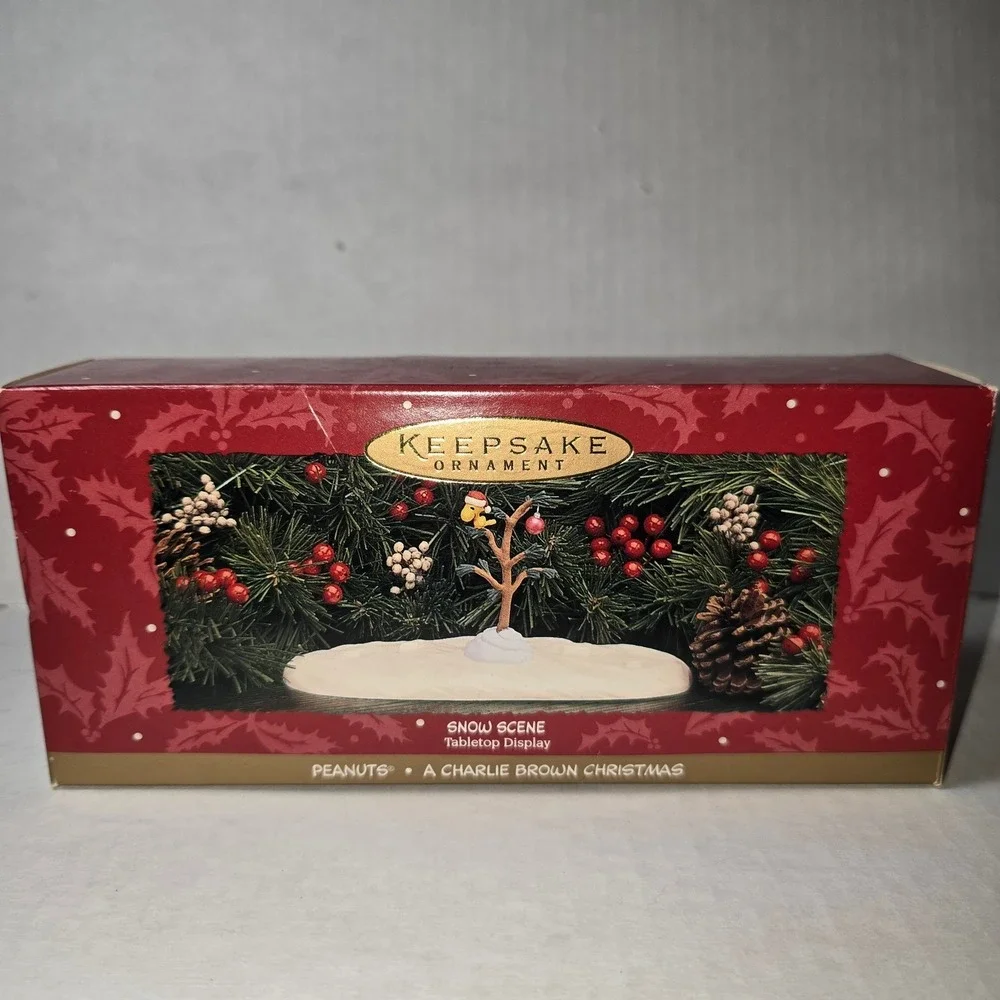Hallmark Peanuts A Charlie Brown Christmas Snow Scene Tabletop Display 30th Anni